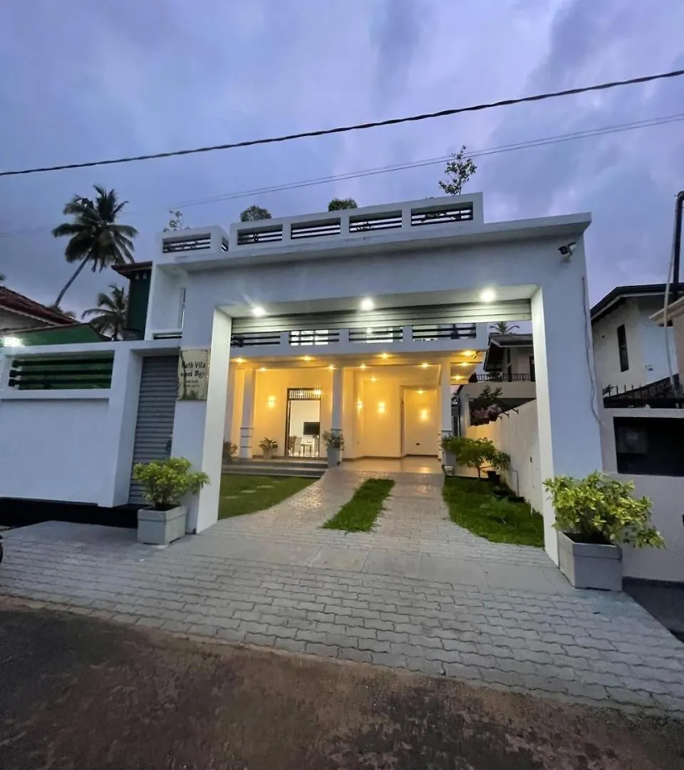 Neth Villa! Negombo Villa