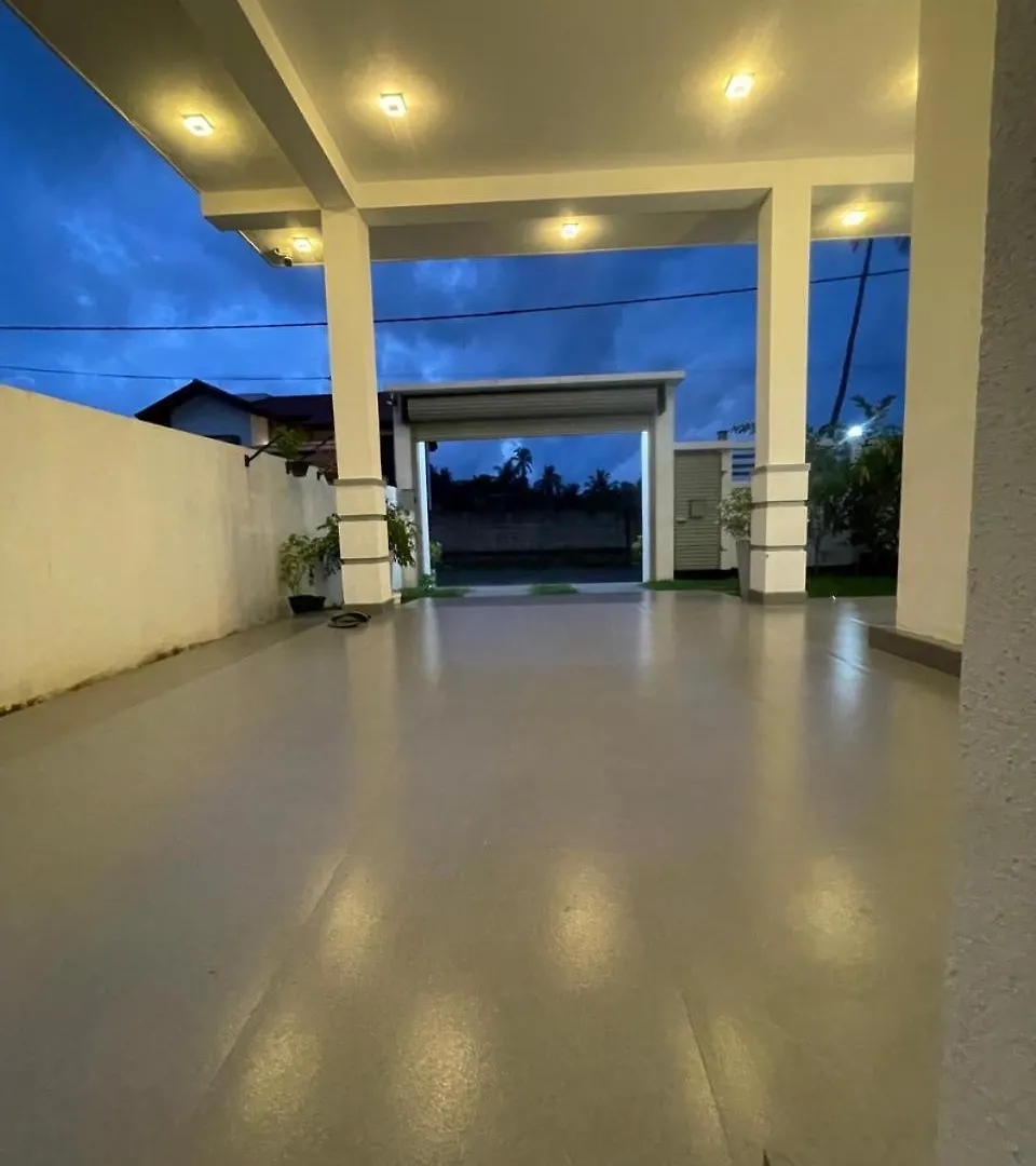 Neth Villa! Negombo